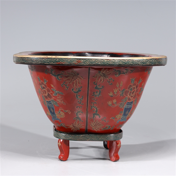 Chinese gilt lacquer basin with 2ac3bd