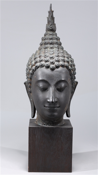 Antique bronze Thai head of Buddha 2ac3e1
