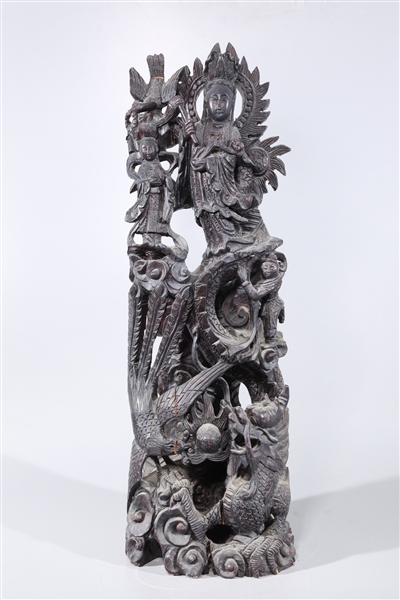 Large and elaborately carved Chinese 2ac3e2