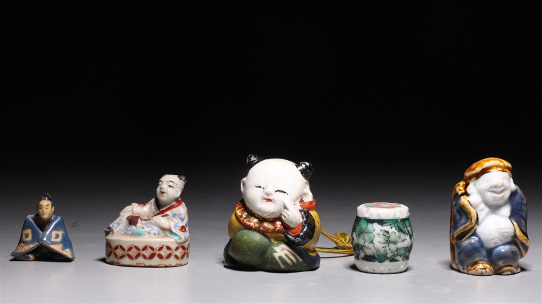 Group of five various ceramic Japanese 2ac3ee