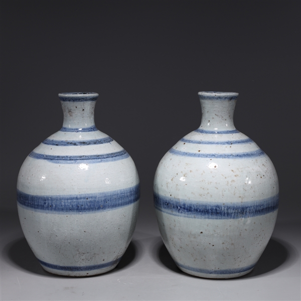 Two Chinese blue and white porcelain 2ac45d