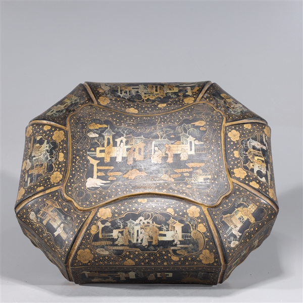 Large Chinese gilt lacquer octagonal 2ac488