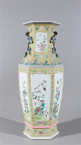 Chinese famille rose enameled porcelain 2ac50e