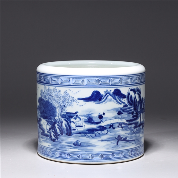 Chinese blue and white porcelain 2ac53b