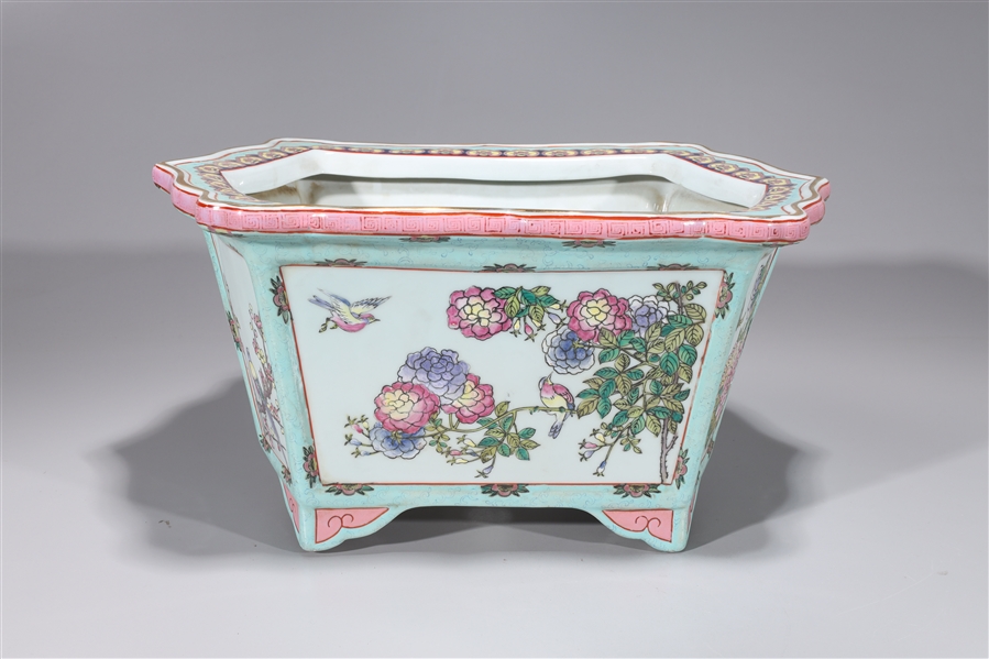 Chinese enameled porcelain famille 2ac546