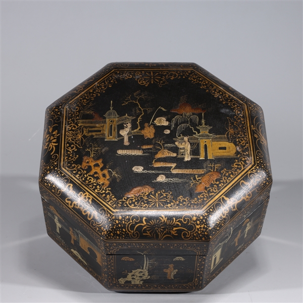 Chinese covered gilt lacquer box 2ac667