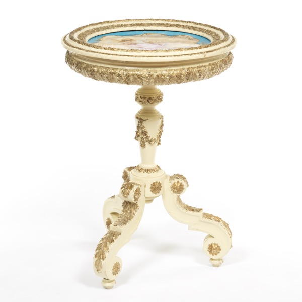 PORCELAIN TRAY TABLE 32 x 22 ½ Gilt