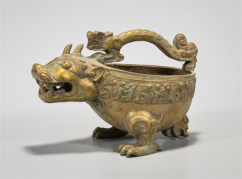 Chinese archaistic bronze animal