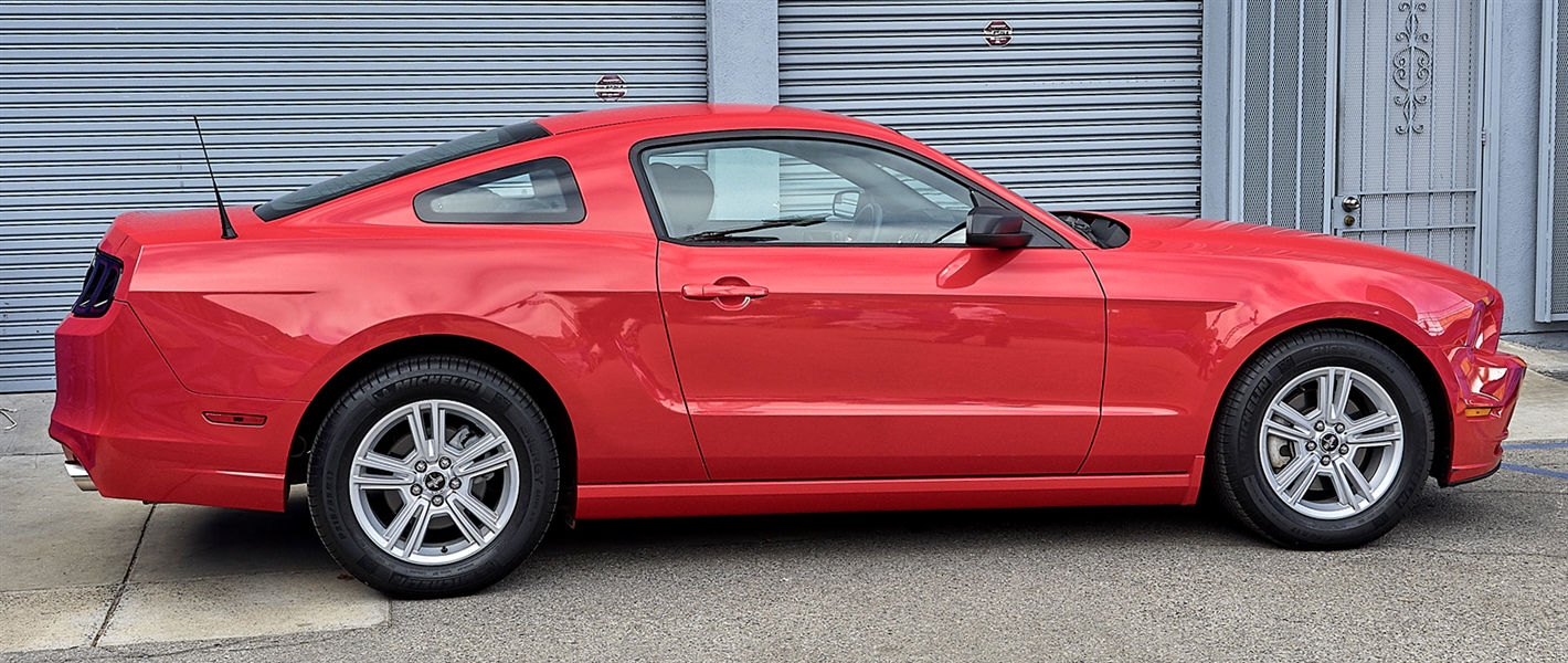 2014 Ford Mustang V6 coupe; finished