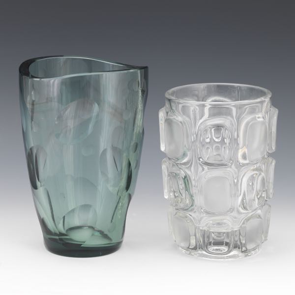 TWO MID CENTURY MODERN ART GLASS 2af2ef