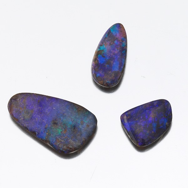 THREE UNMOUNTED BLACK BOULDER OPALS 2af3c0