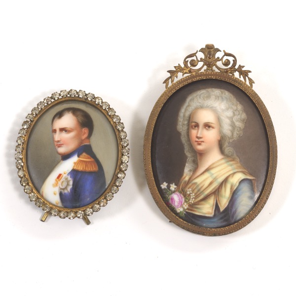 TWO PORCELAIN PORTRAIT MINIATURES OF