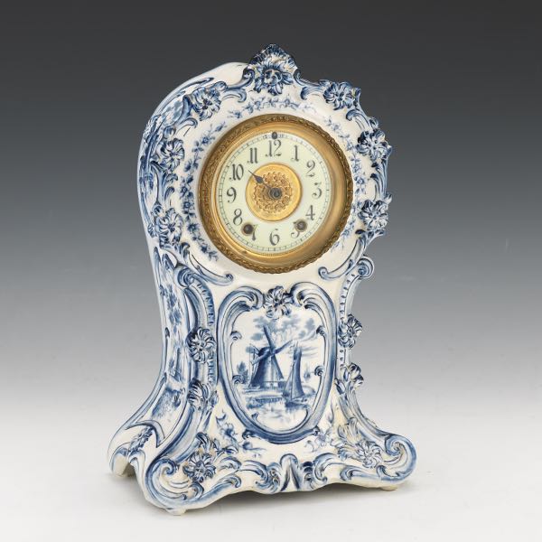 BLUE AND WHITE DELFT CLOCK 13  2af4e6