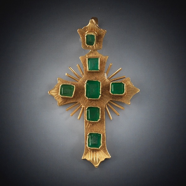 EMERALD AND GOLD CROSS PENDANT 2af578