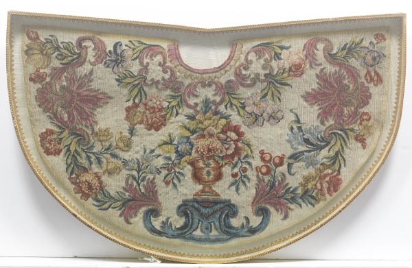 FRENCH ANTIQUE TAPESTRY IN CUSTOM 2af7eb