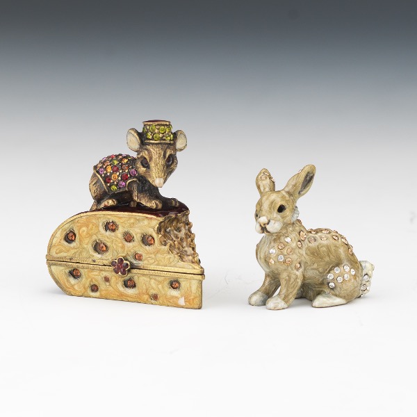 TWO JAY STRONGWATER MINIATURE SCULPTURES  2af805