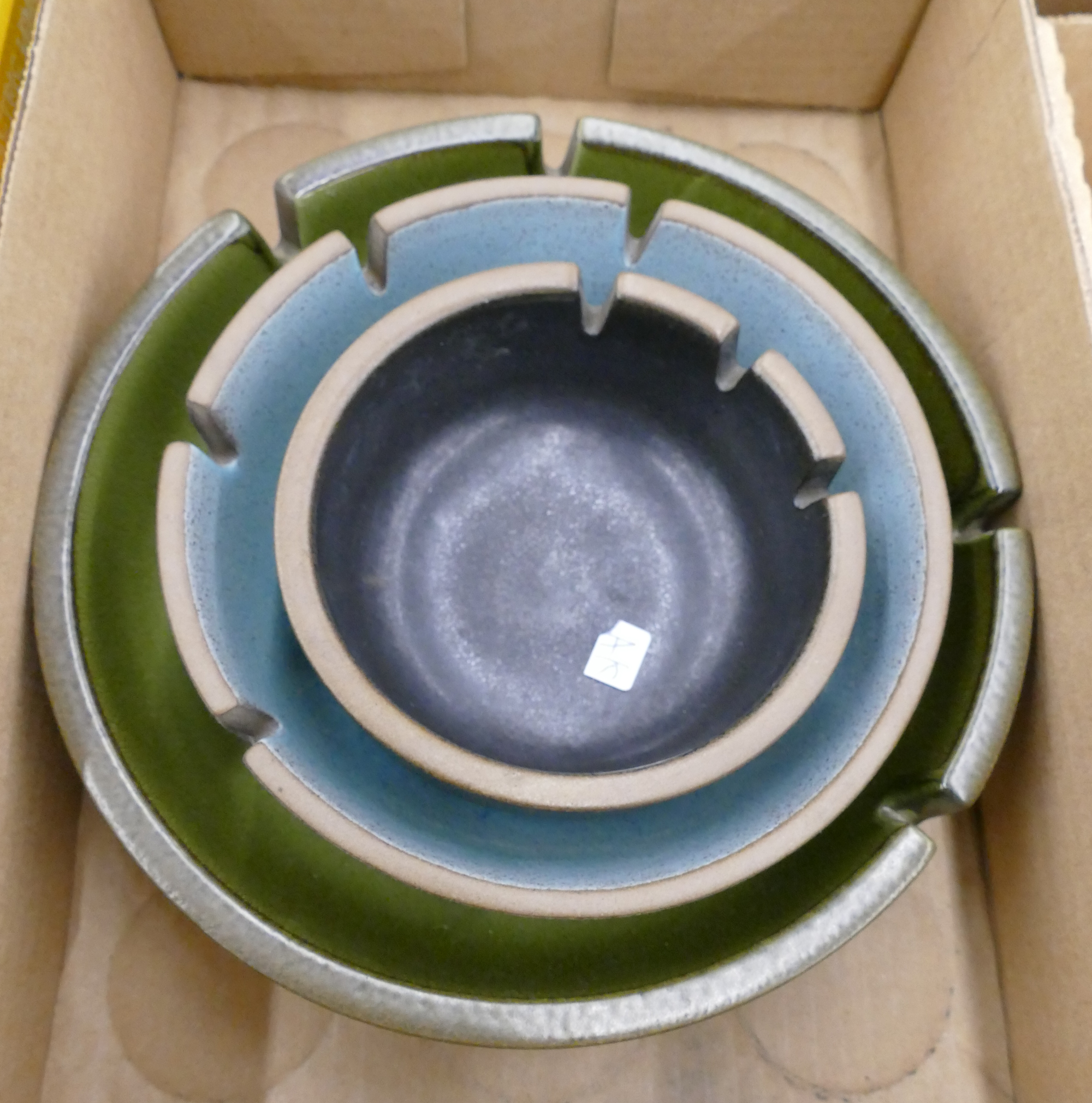 Box 3pc Heath Pottery Ashtrays