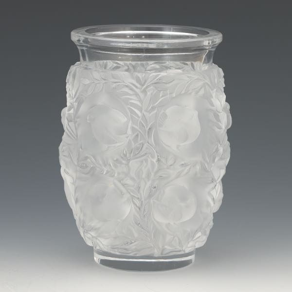 LALIQUE CLEAR AND FROSTED CRYSTAL 2afa4c