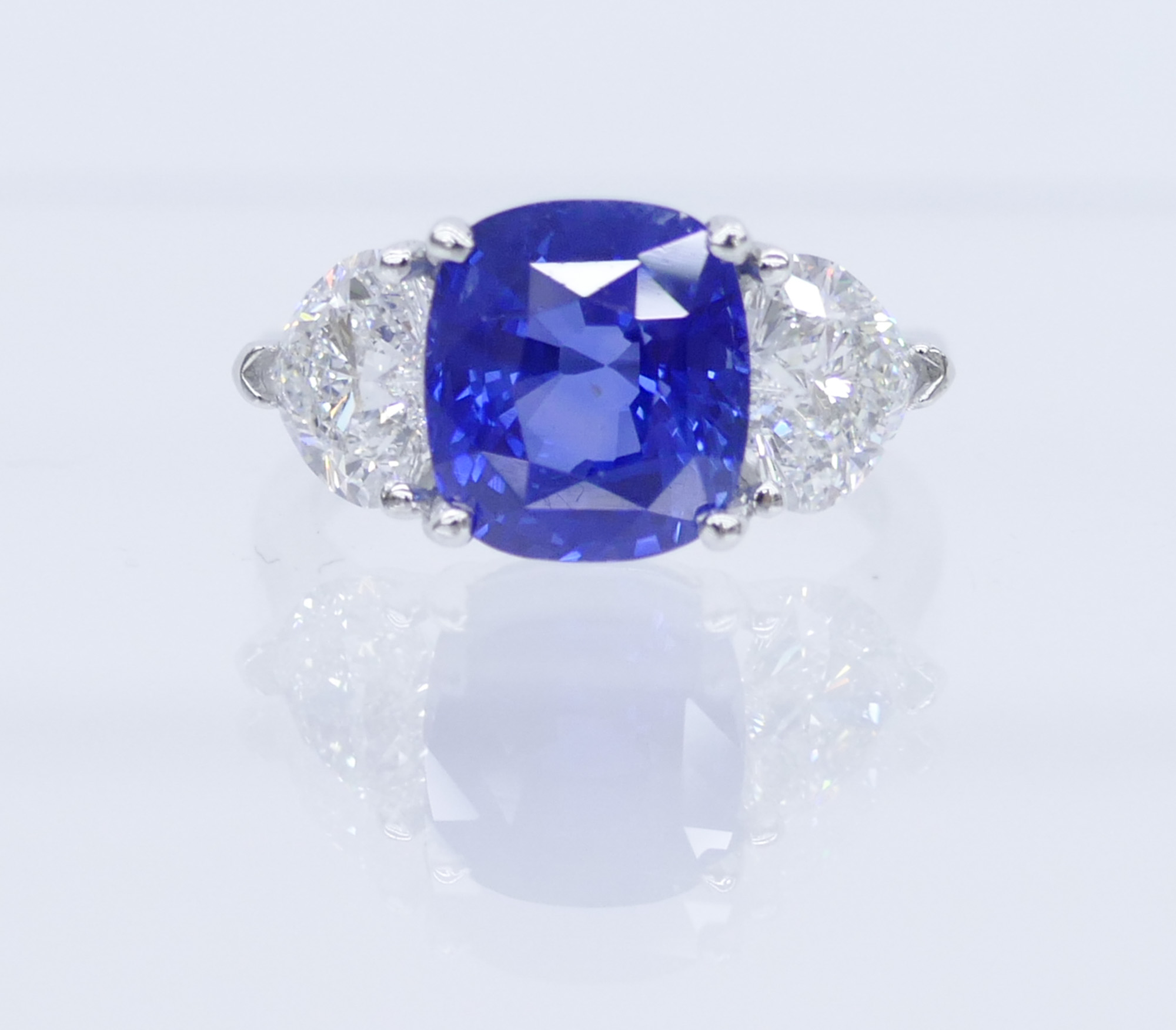 Ladies 5ct Sapphire & Diamond Platinum