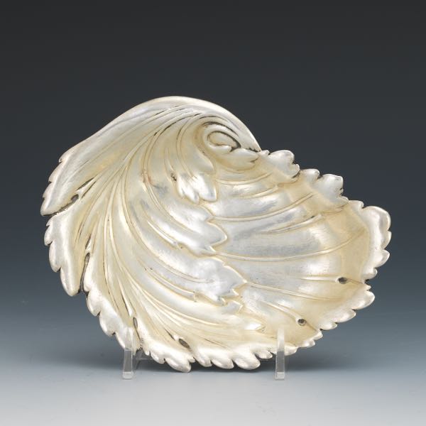 INTERNATIONAL STERLING LEAF DISH 2afd14