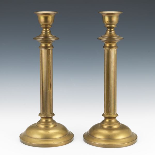 PAIR OF ENGLISH BRASS CANDLEHOLDERS 2afdc6