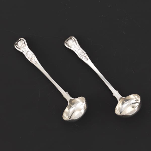PAIR OF SCOTTISH STERLING SILVER 2afefd