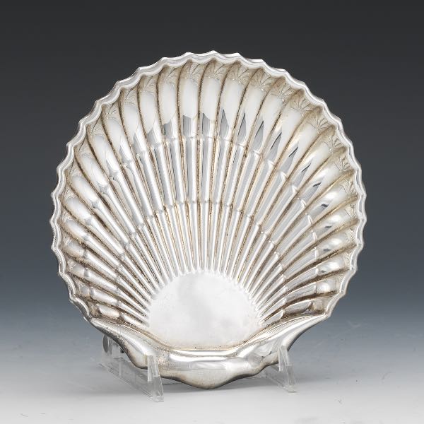 PETITE STERLING SILVER SHELL DISH