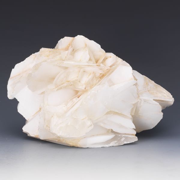 WHITE QUARTZ SPECIMEN  6 ¾" x