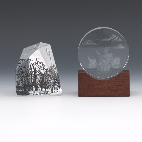 TWO CRYSTAL PAPERWEIGHTS STEUBEN 2b0189