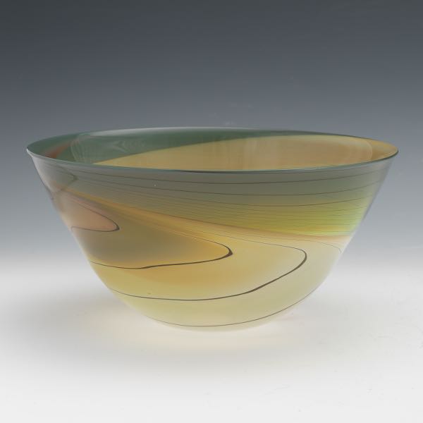 STUDIO ART GLASS BOWL 5 x 11 2b01b2