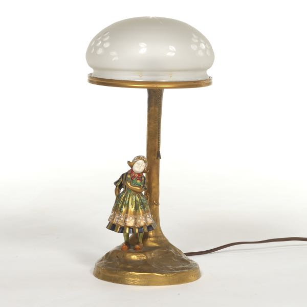 FIGURAL LAMP 13 ½ Etched domed glass