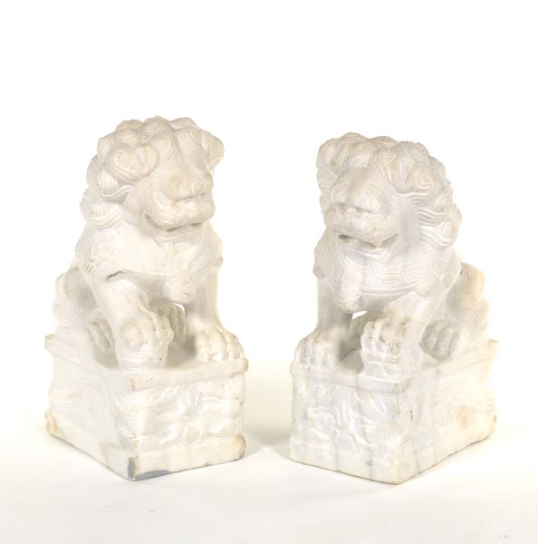 PAIR OF CHINESE CARVED MARBLE FOO