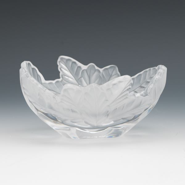 LALIQUE CLEAR AND FROSTED CRYSTAL 2b0369