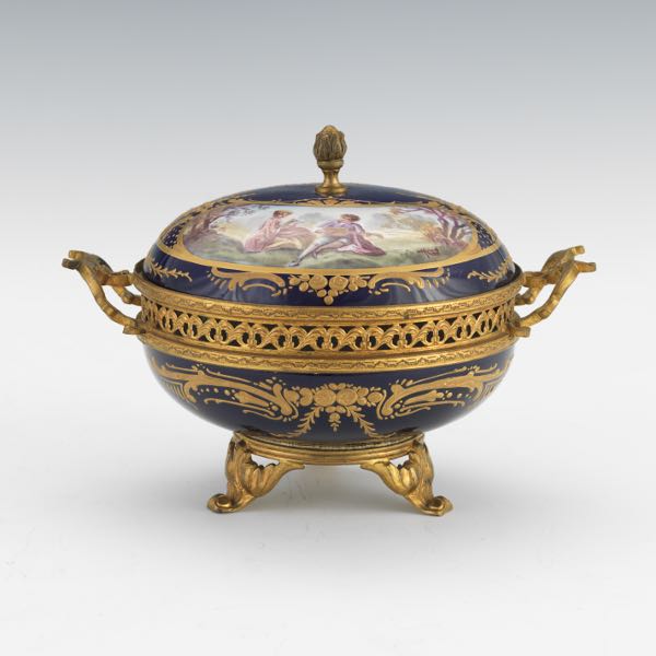 FRENCH SEVRES STYLE PORCELAIN VANITY