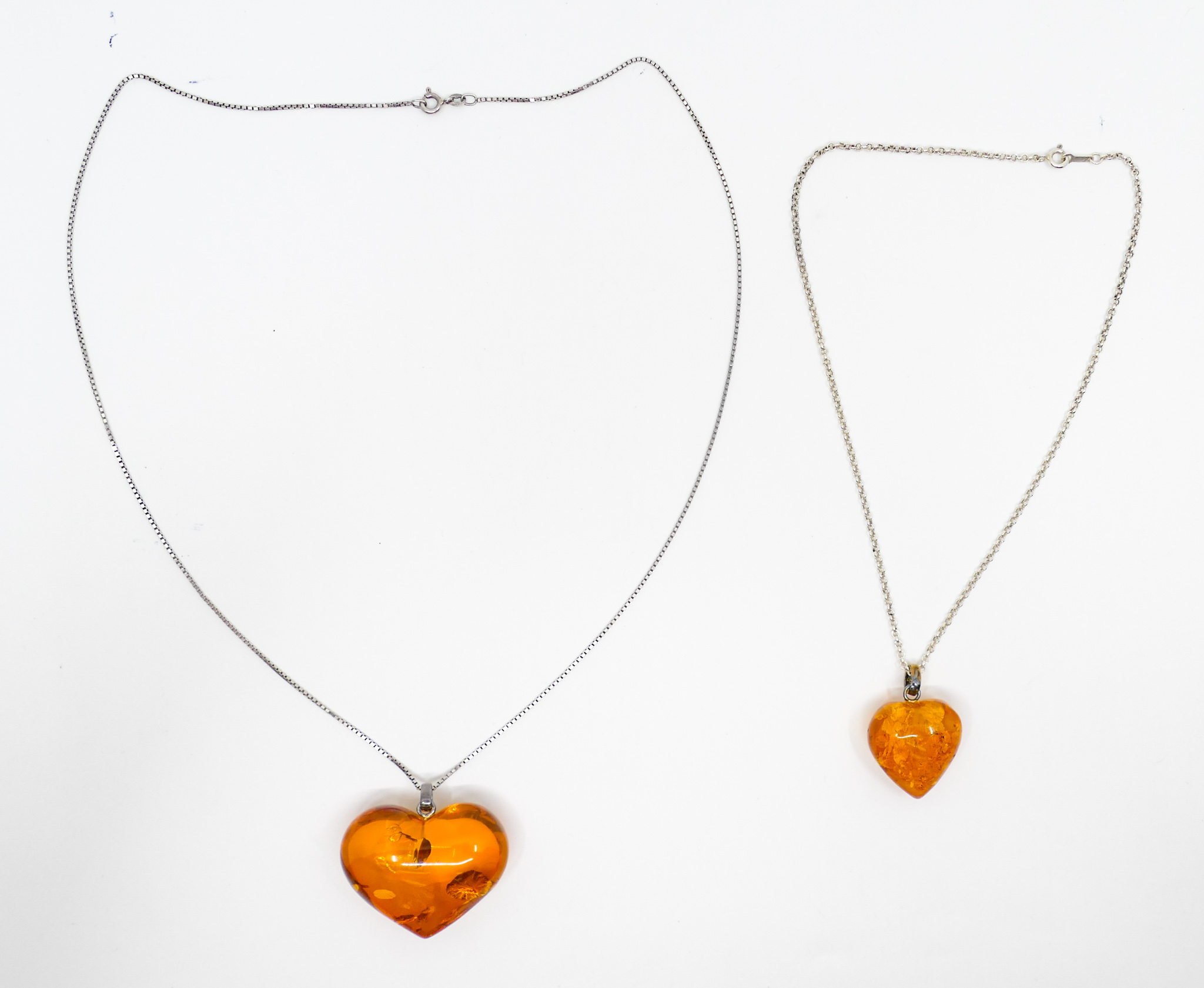 2pc Natural Amber Heart Pendants