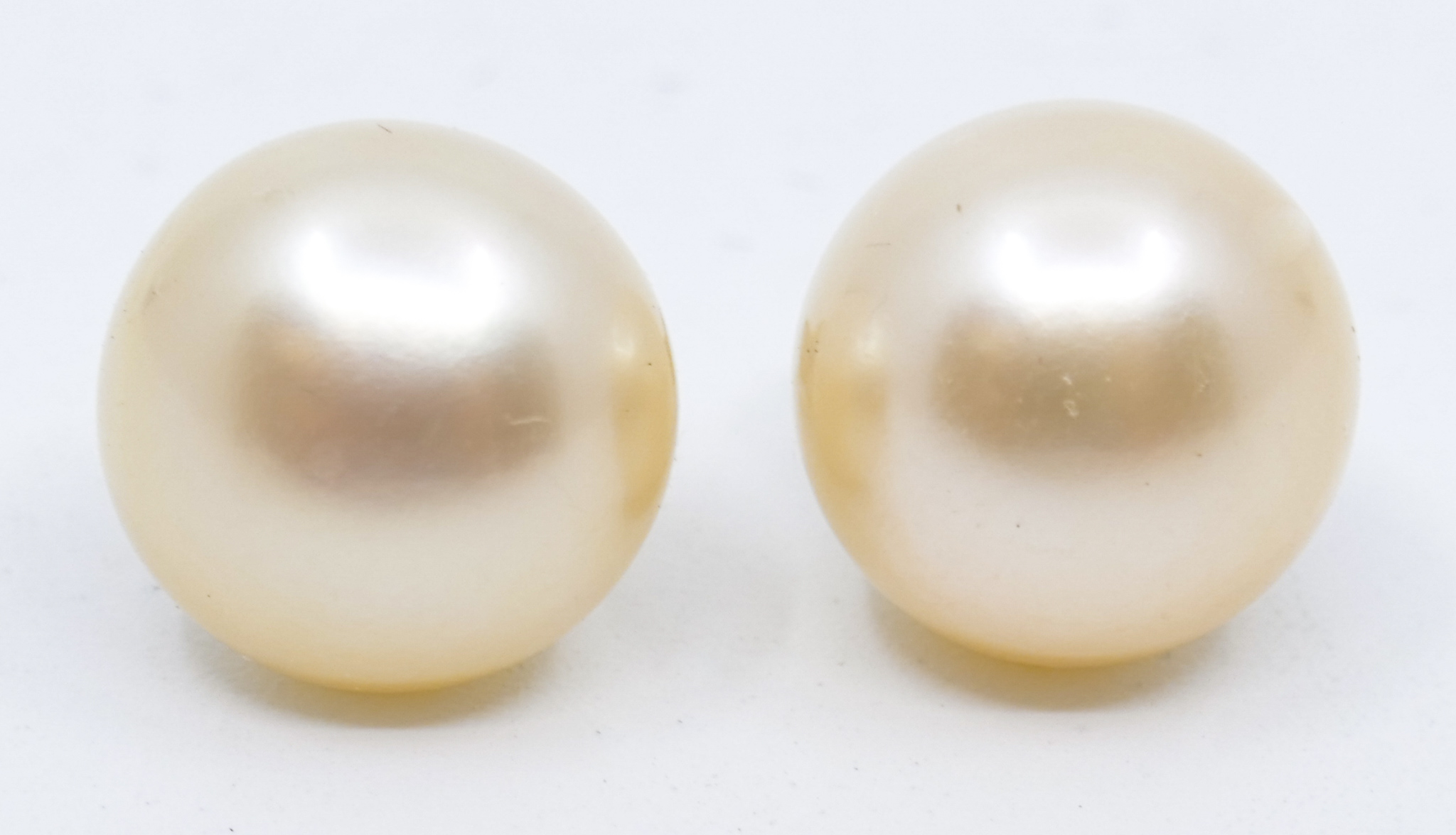 Pair 10-11mm Pink Freshwater Pearl