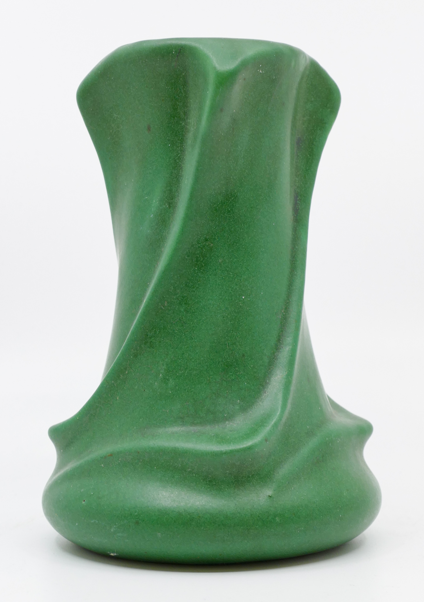 Weller Matte Green Pottery Twist 2b04e1