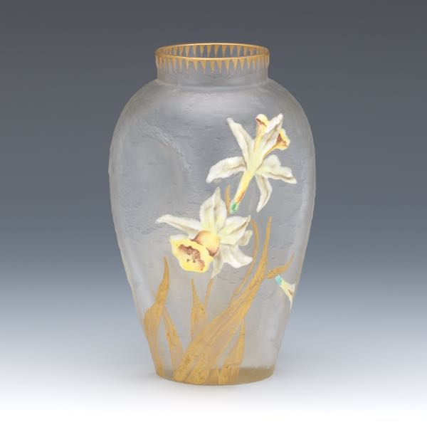 MONT JOYE DAFFODIL VASE, CA 1910 6