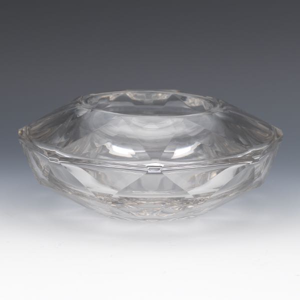 BACCARAT BOWL 4 x 10 Faceted 2b0670
