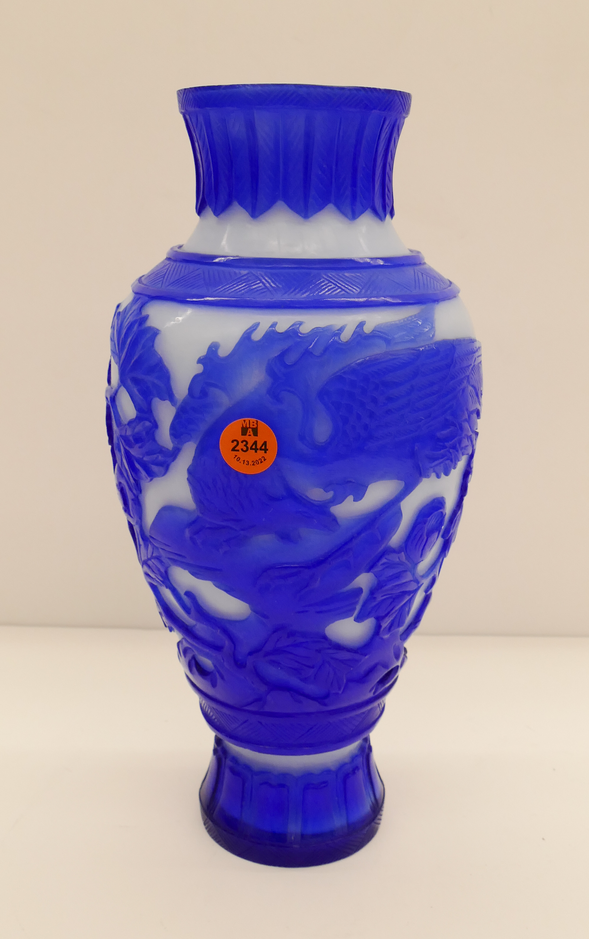 Chinese Carved Blue Peking Glass 2b06d7