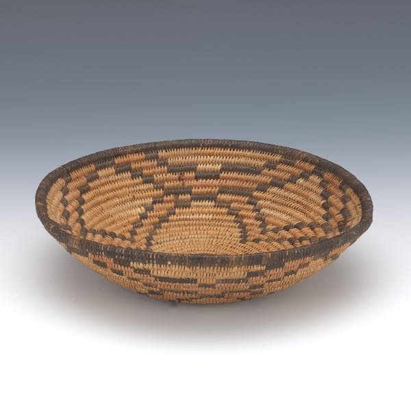 NATIVE AMERICAN REED COIL BASKET  2b06f4