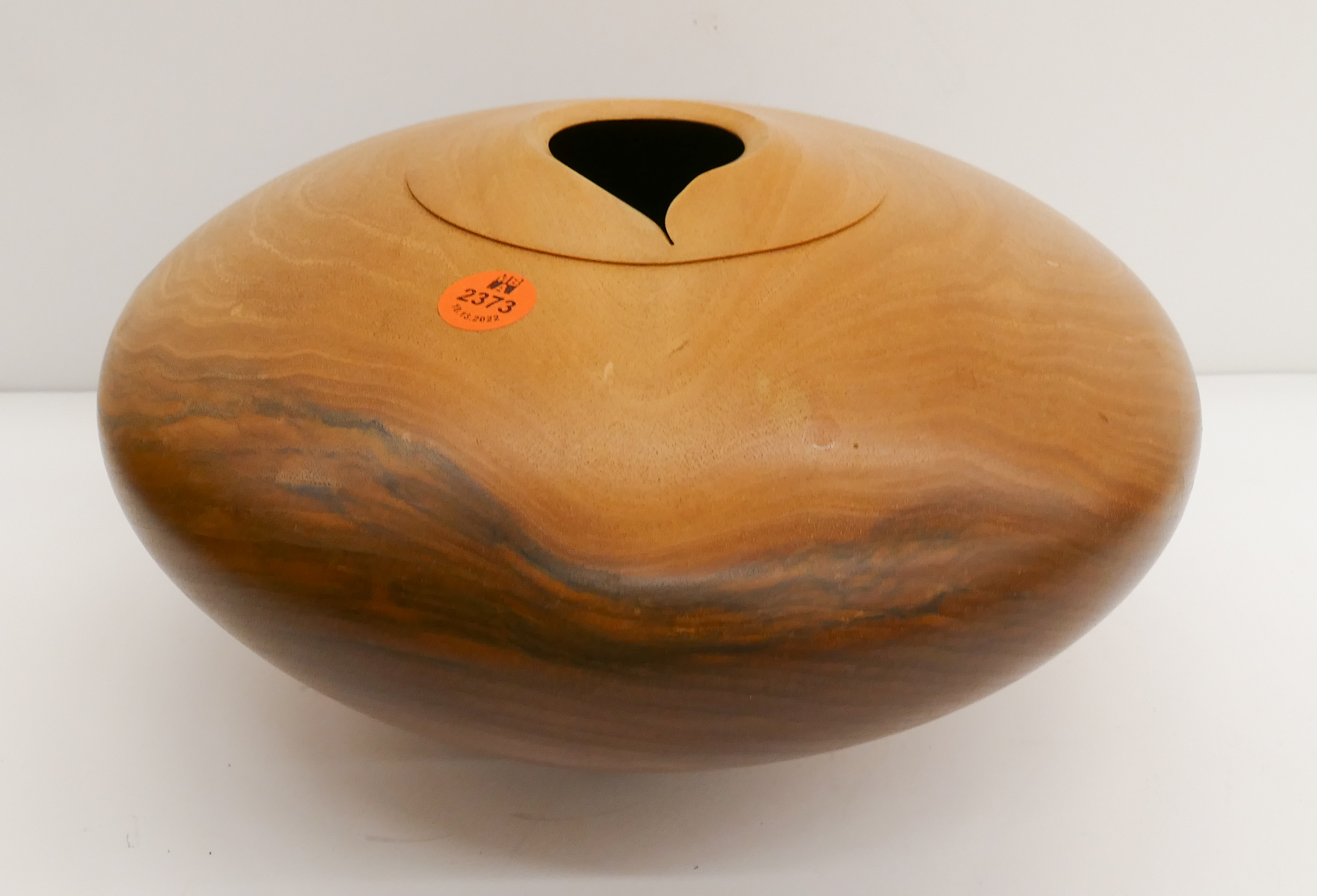 Mark Piercey Walnut Turned Wood 2b0732