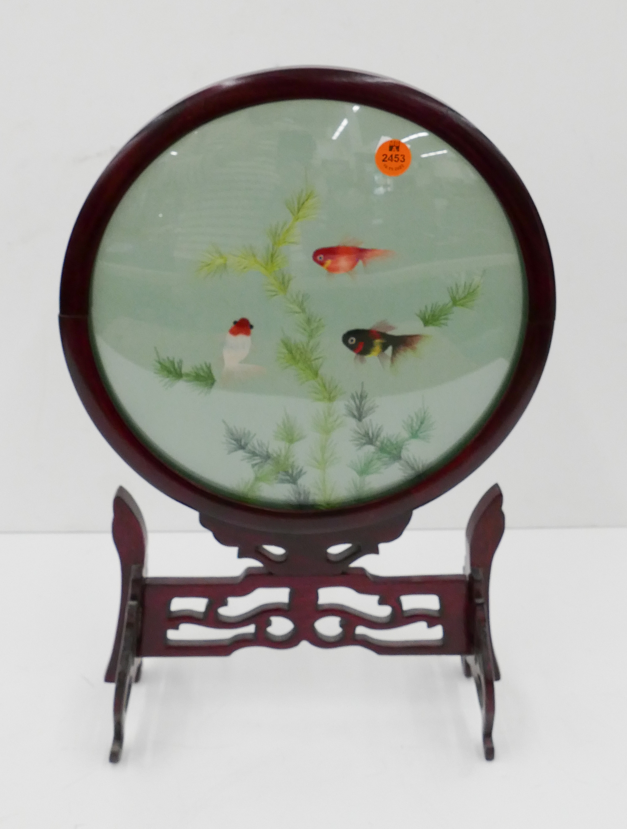 Chinese Silk Embroidered Fish Table 2b077e