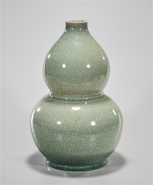 Chinese crackle glazed green porcelain 2ae0d8