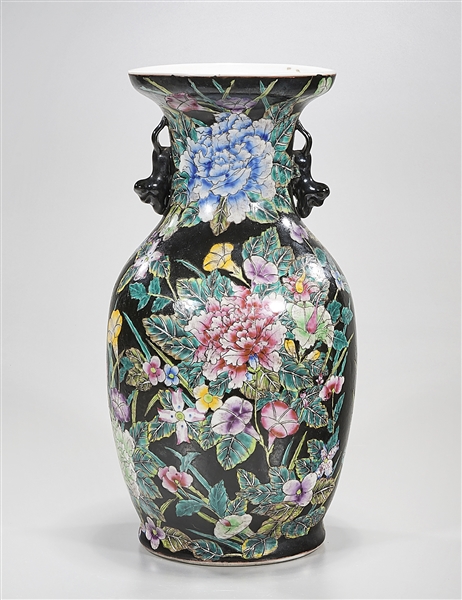 Chinese enameled porcelain vase;