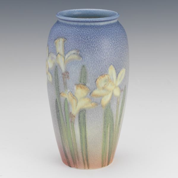 LARGE ROOKWOOD POTTERY VASE BY