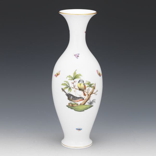 HEREND PORCELAIN VASE 13H x 5 Hand-painted