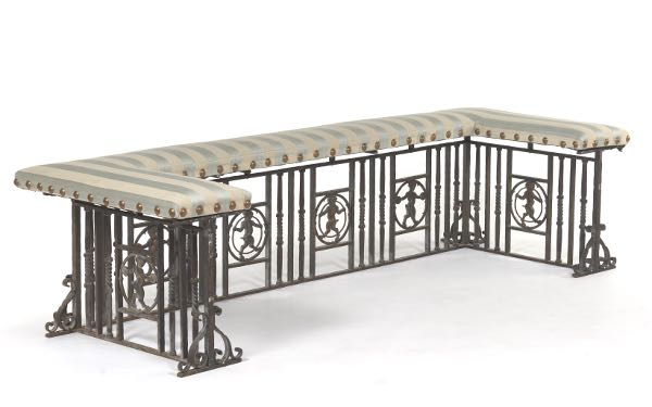 UPHOLSTERED IRON FIREPLACE BENCH 2ae331
