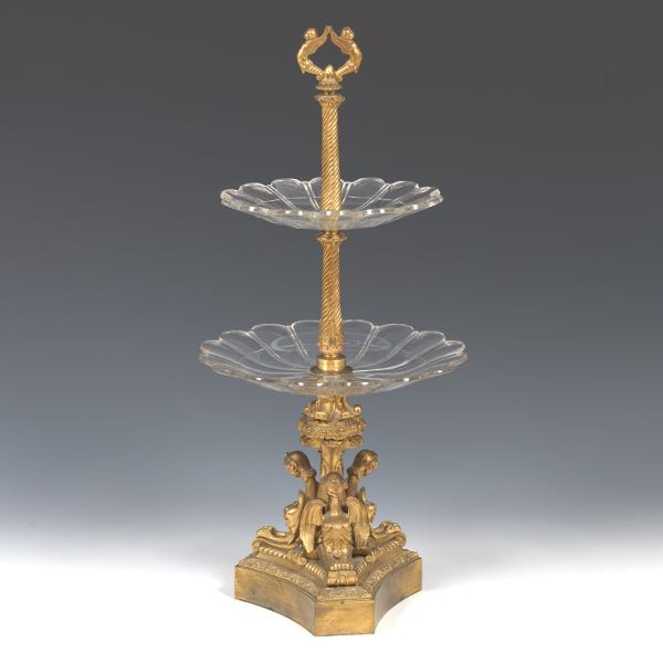 BRASS TIERED PASTRY STAND 21 H 2ae381