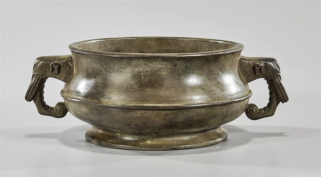 Chinese bronze censer with elephant 2ae492